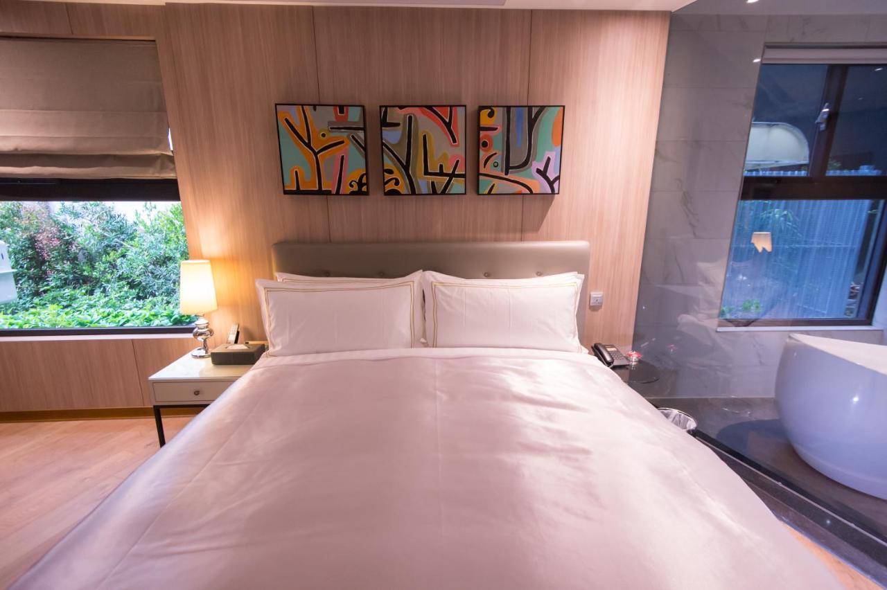 J Moon 3* Taipei