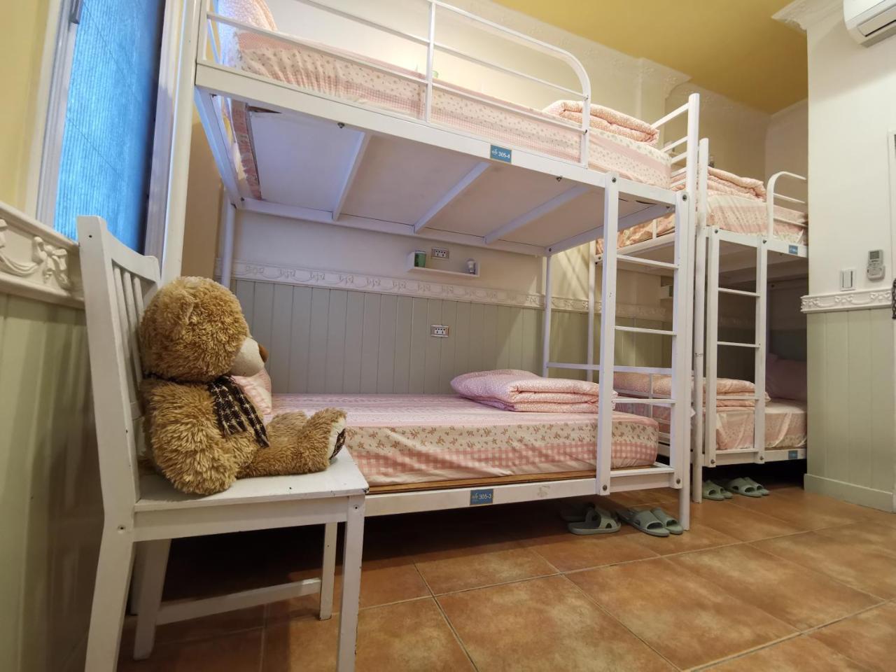Hostel 橙舍一館 Tw I