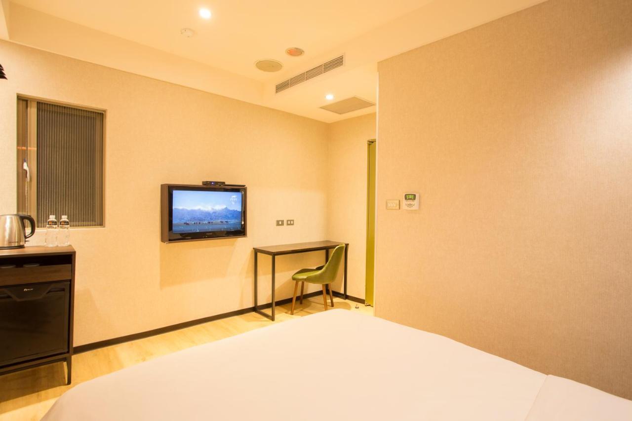 Just Live Inn-taipei Station Hotel Taipei