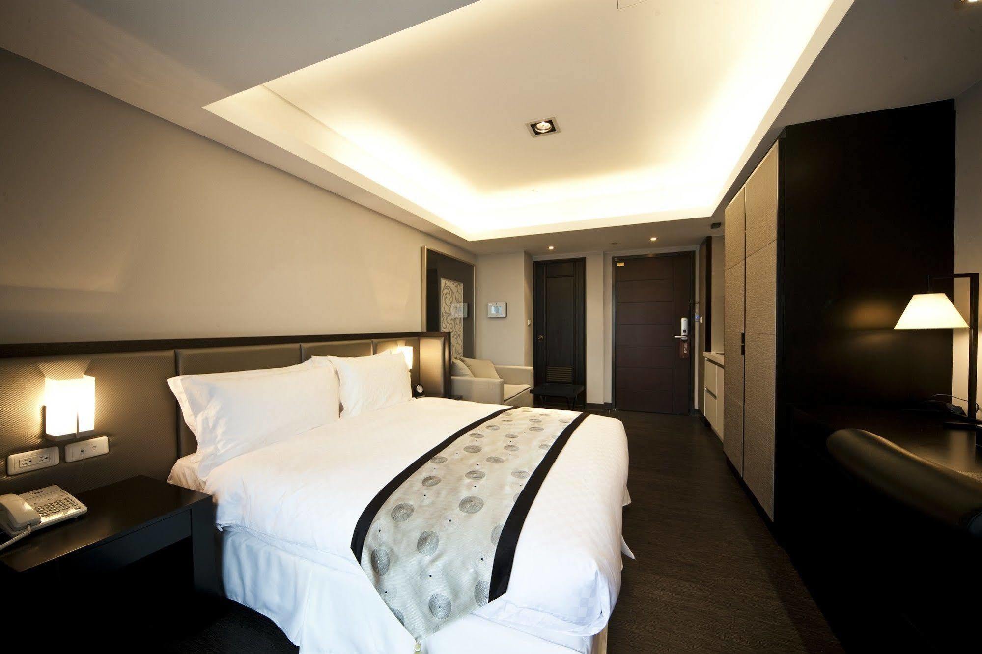 Itaipei Service 3* Taipei