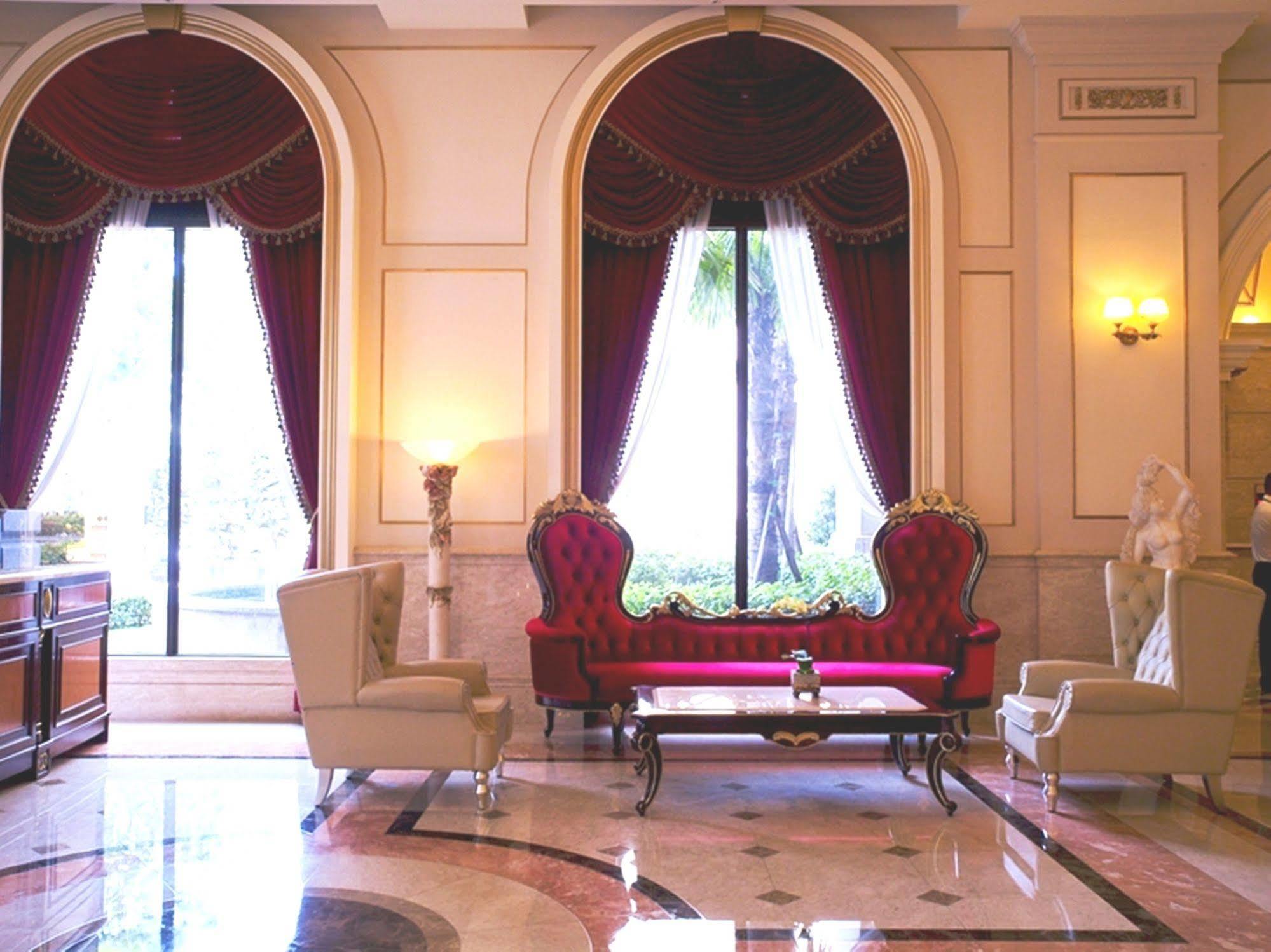 Hotel Capital 4*