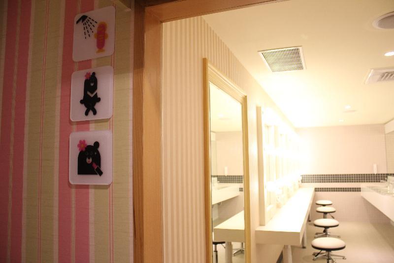 Hey Bear Capsule Capsule hotel