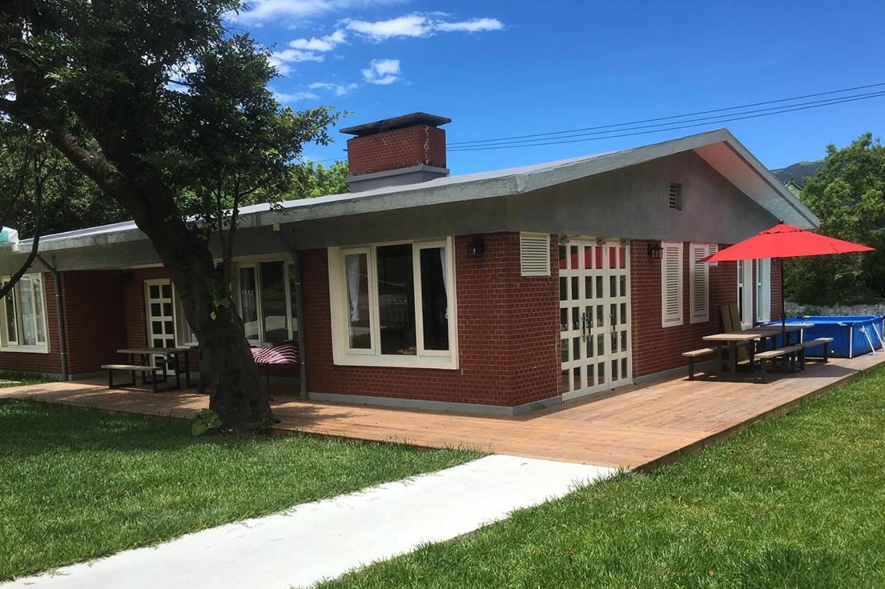 American Village Inn 3*