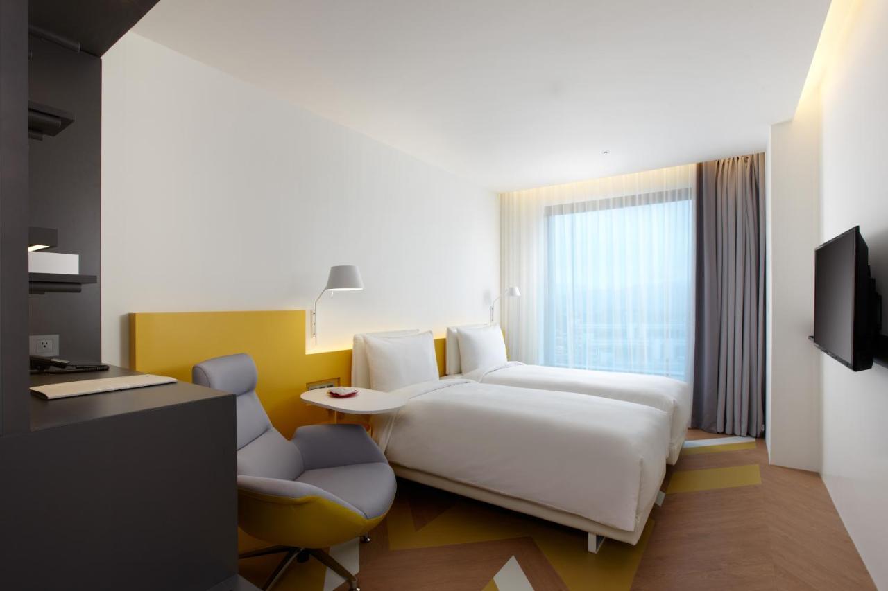 Hotel The Place 4*
