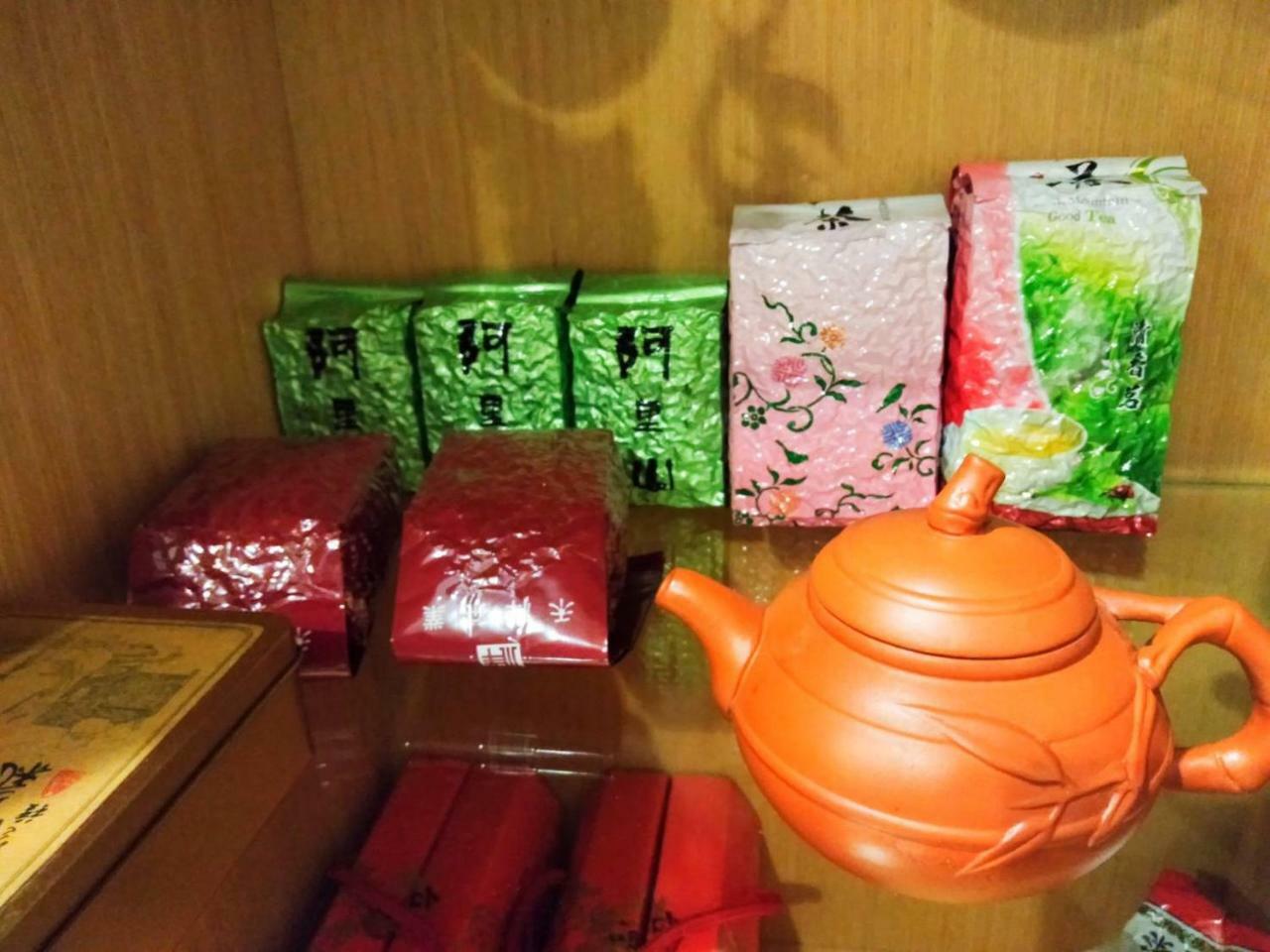 Tea House Homestay *