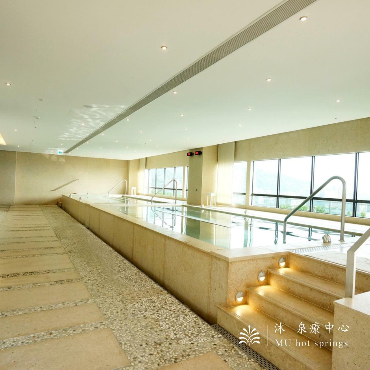 Hotel Royal Beitou 5*