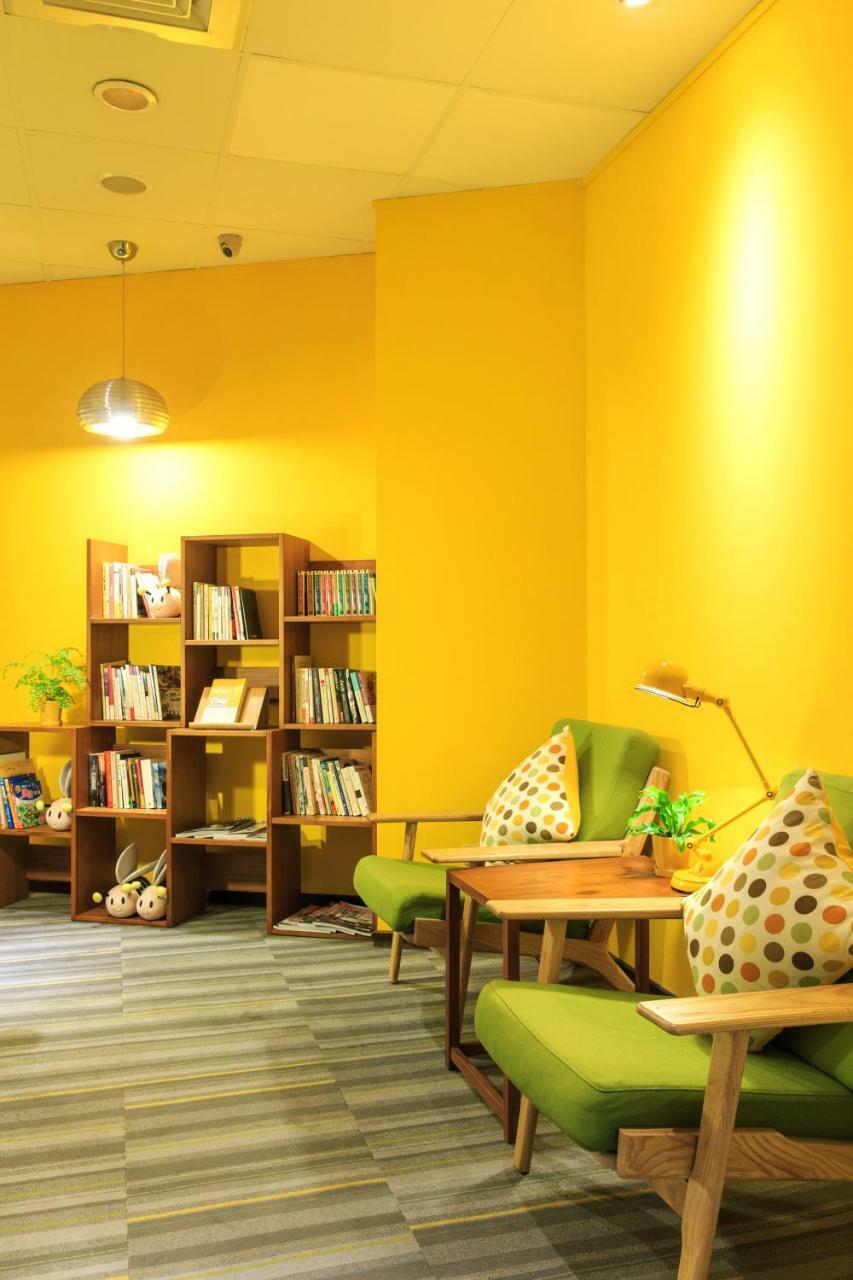 Bee House By Cosmos Creation - Main Station 3* Taipei