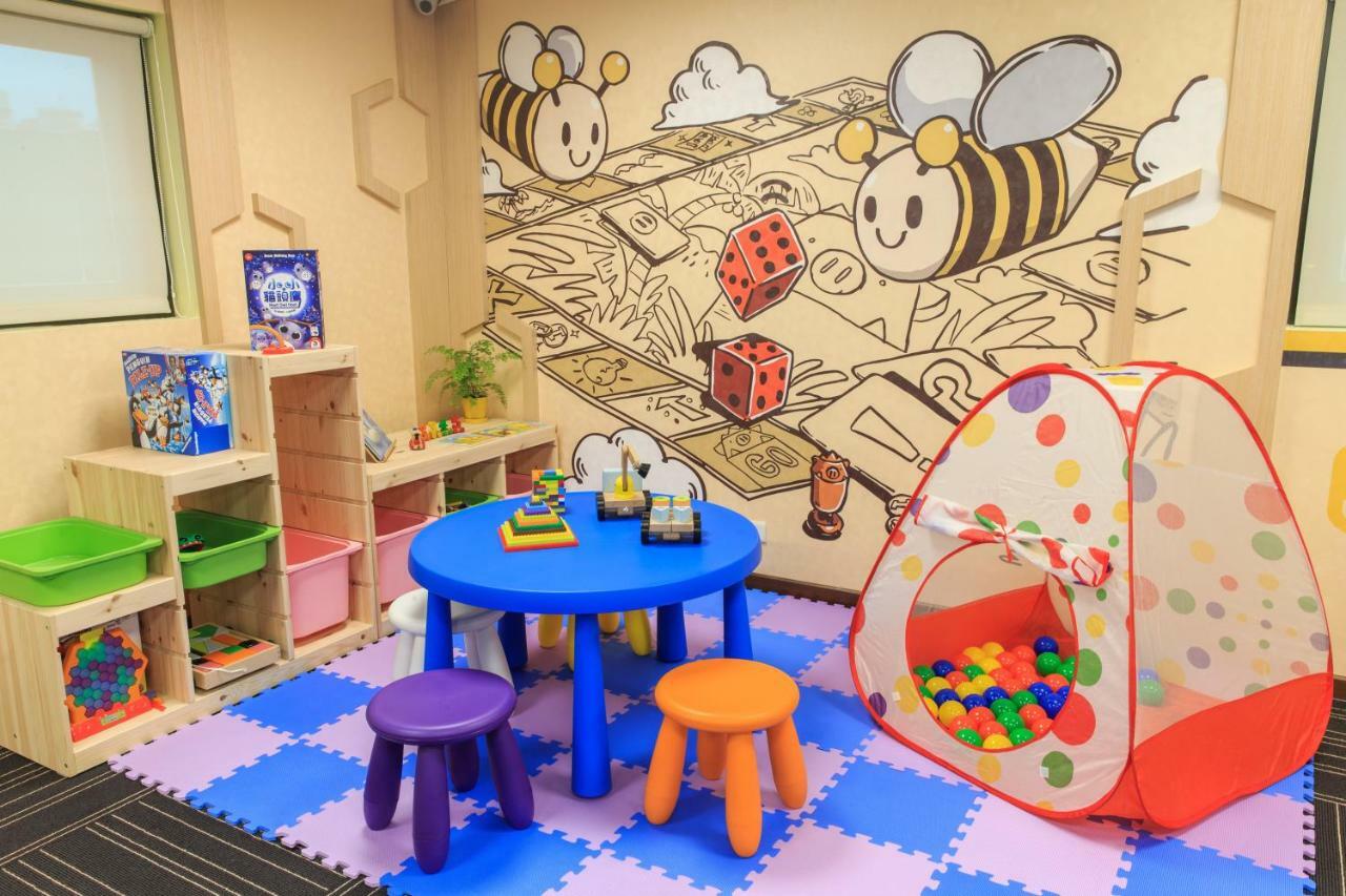 Bee House By Cosmos Creation - Main Station Hotel