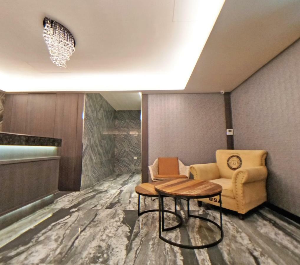 The West 3*