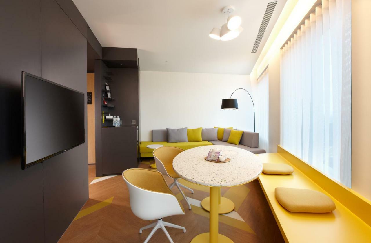 Hotel The Place 4*