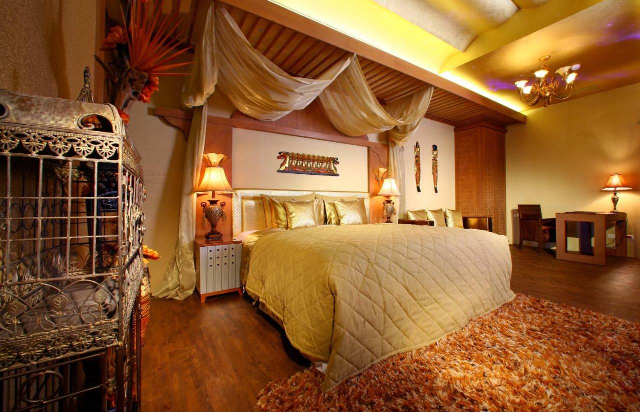 Sato Castle Motel Taipei