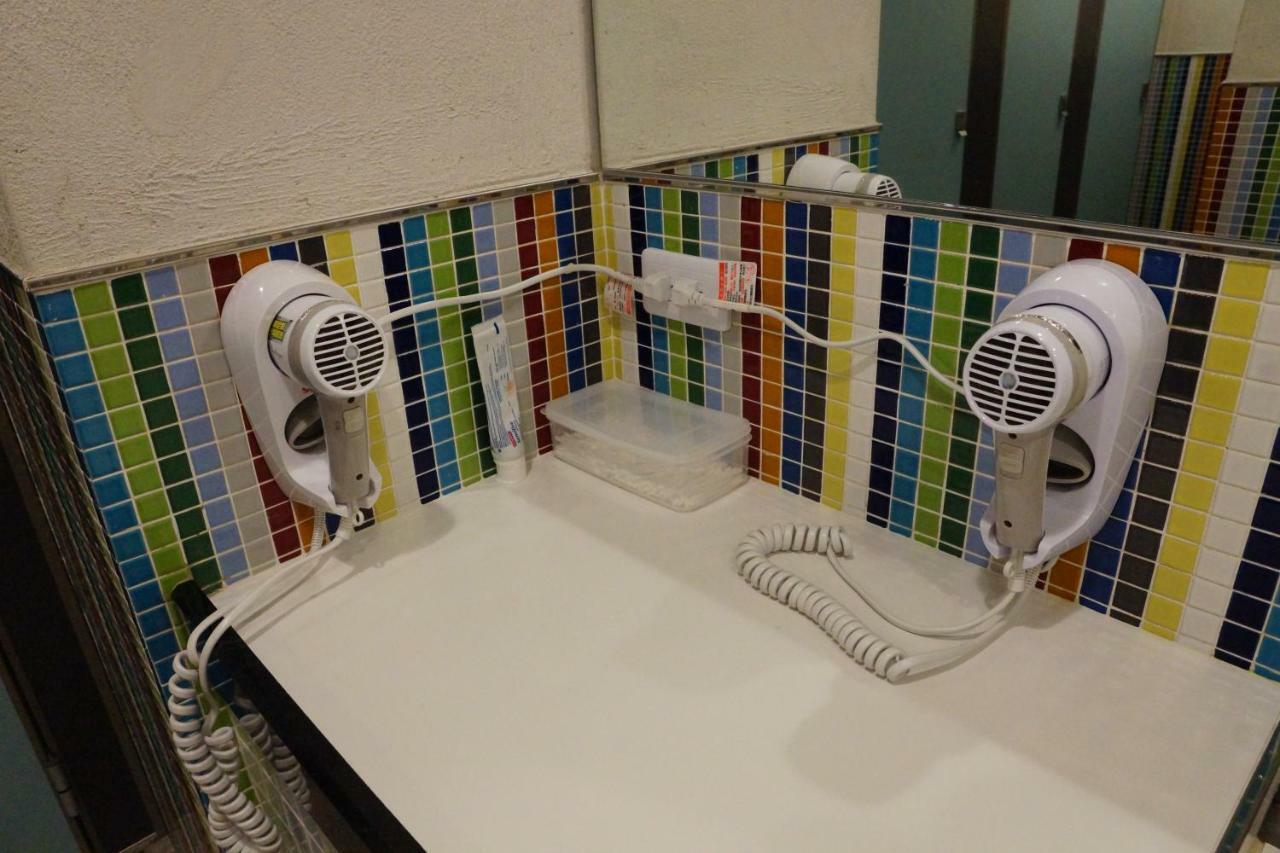 Hotel Colormix & 2*