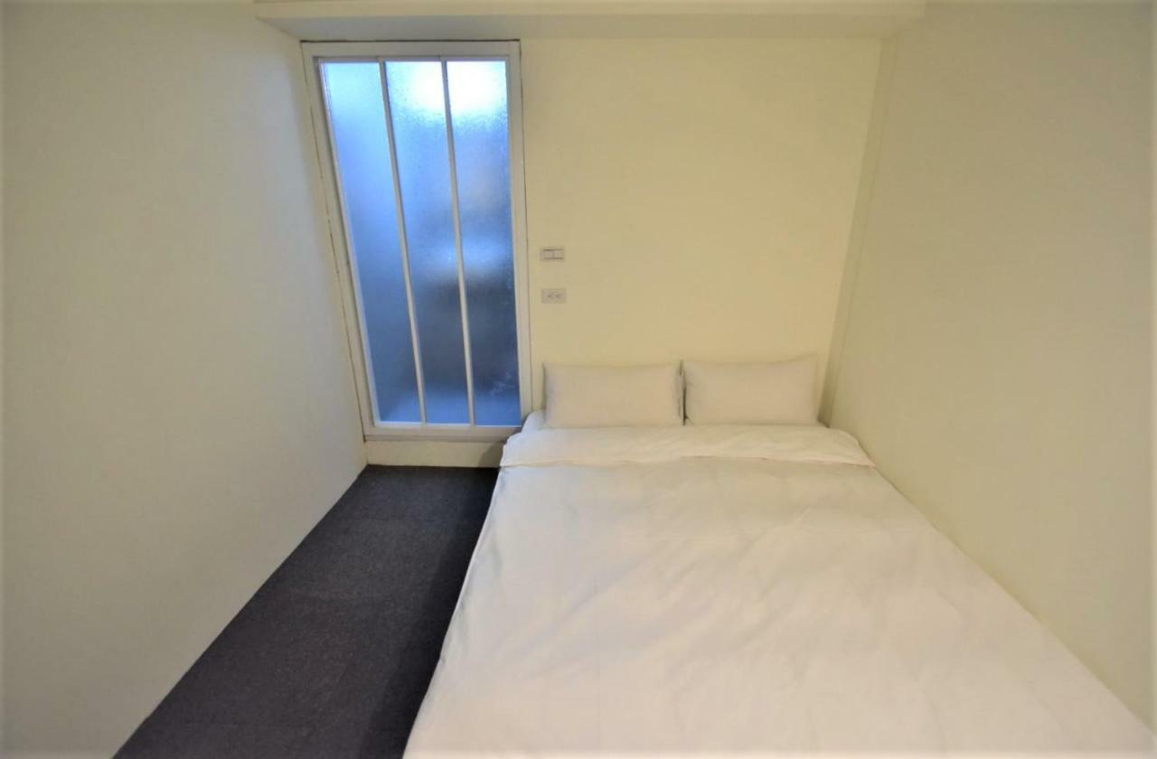 Hostel Cube - Main Station