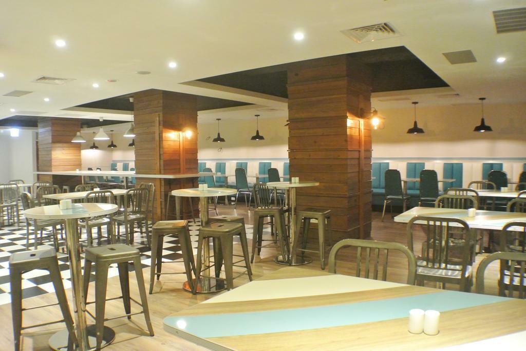 World Flora Annex Hotel 3*