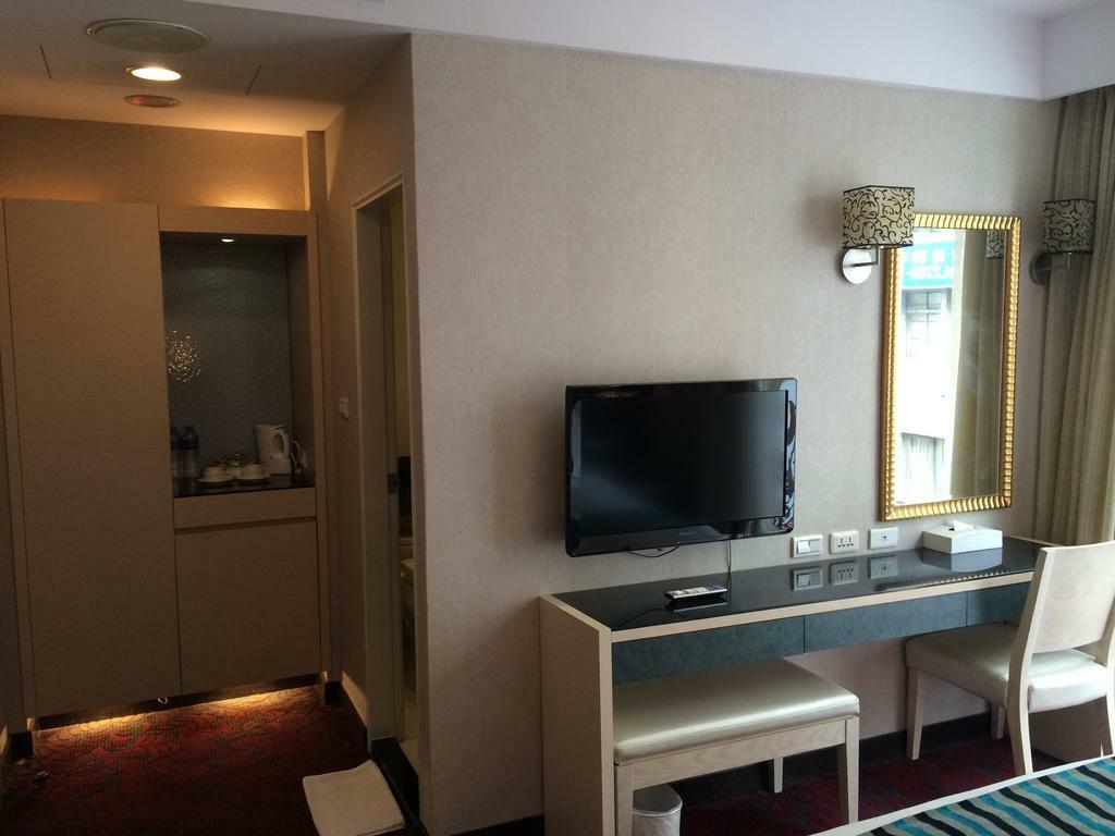 Just Live Inn-taipei Station Hotel