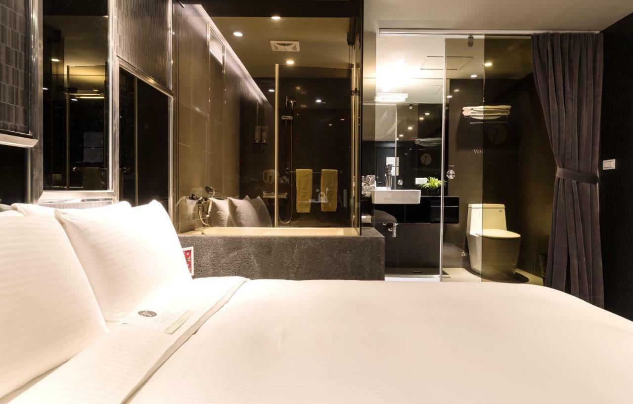 Vendome East 3*