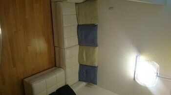 Golden Brick 3*