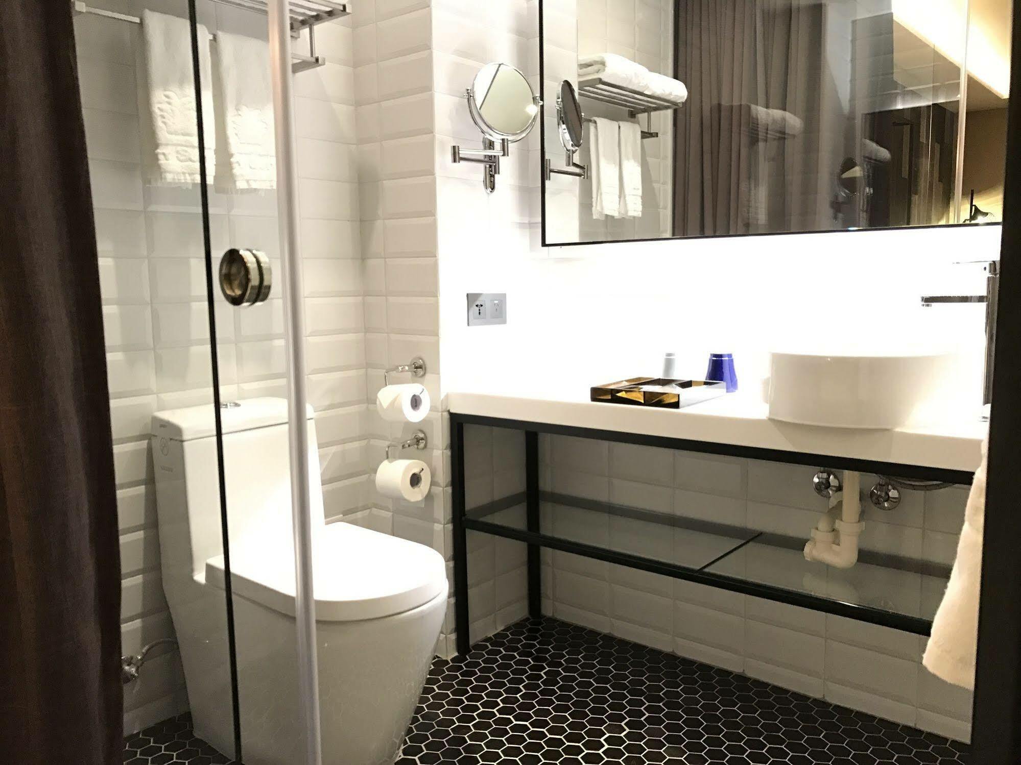 - Beimen Hotel Taipei