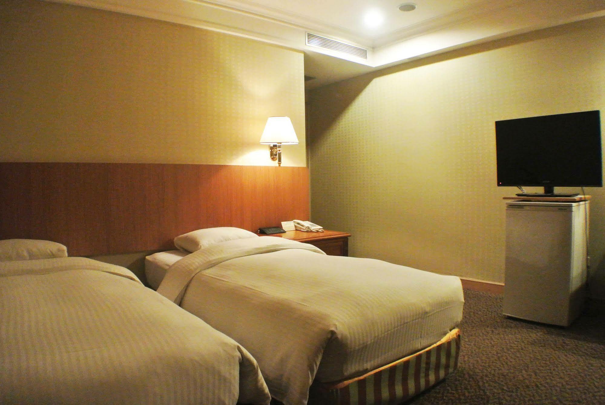 World Flora Annex Hotel 3*