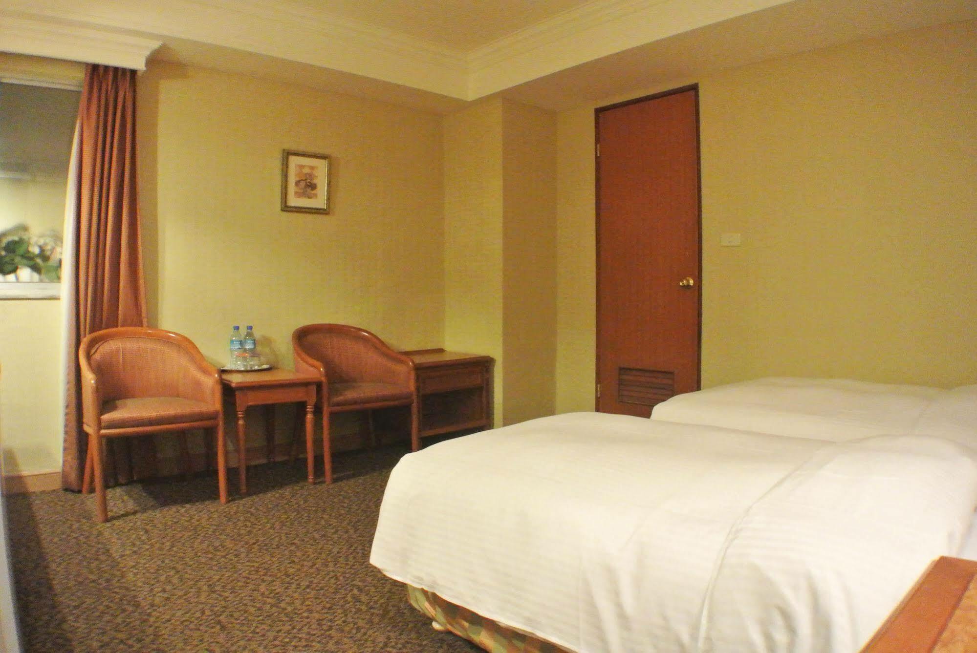 Hotel World Flora Annex