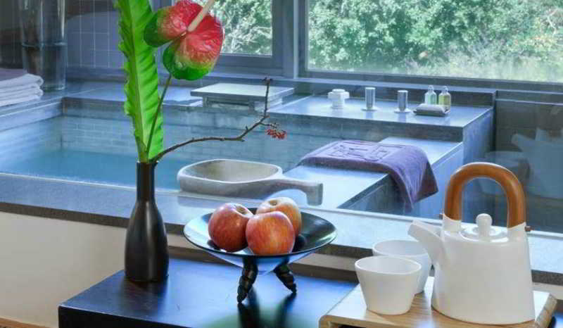 Check Select Yamgmingshan Resort Taipei