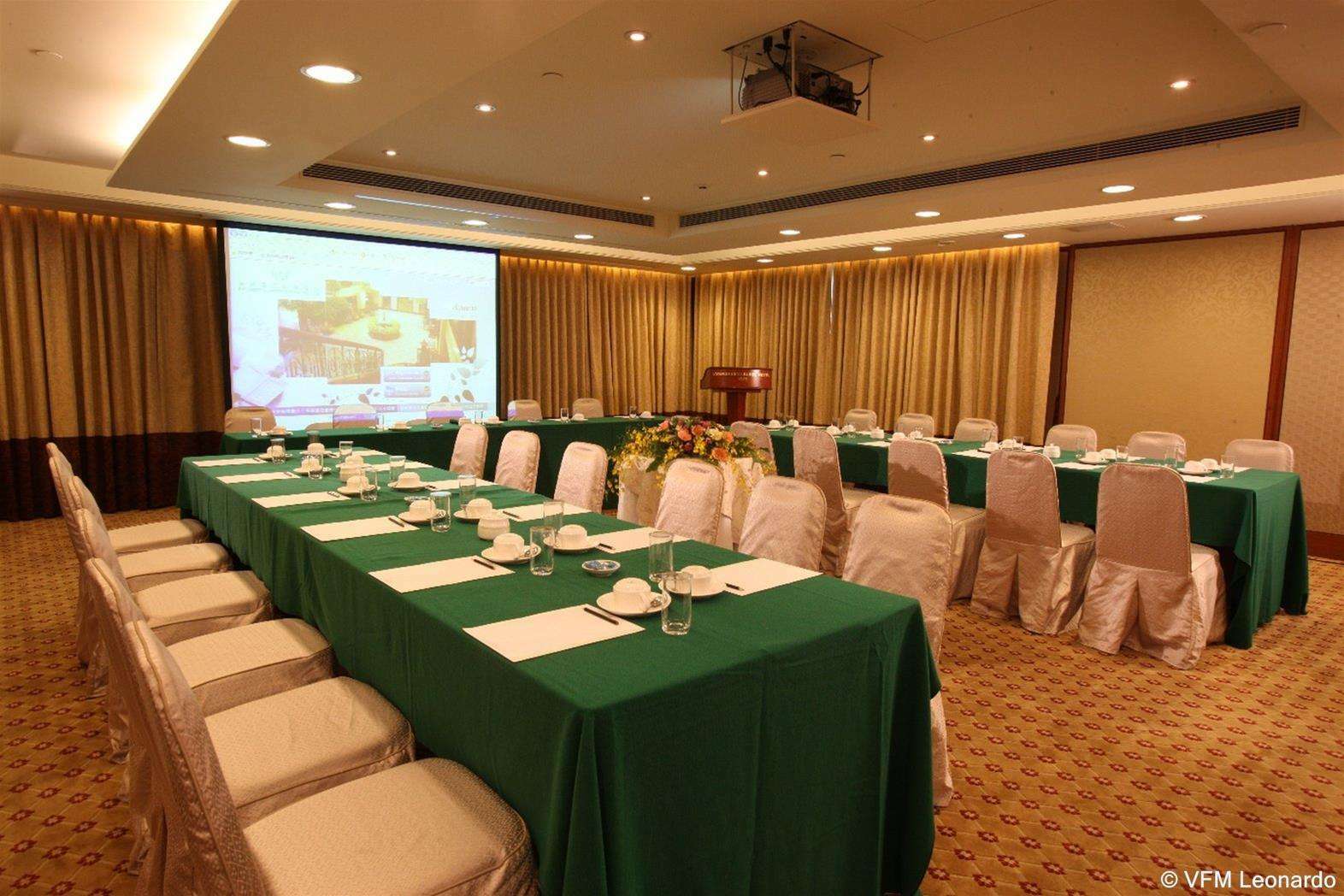 Evergreen Laurel 5*