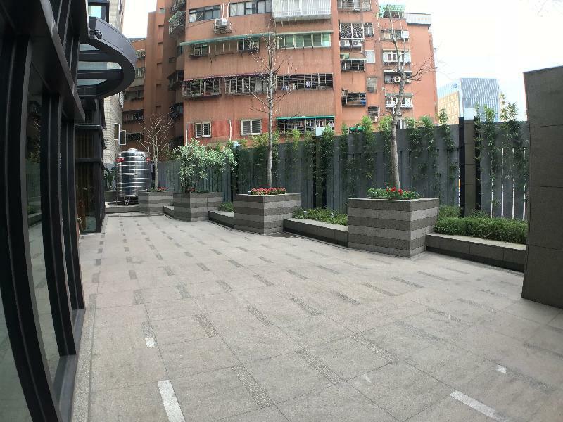 Hotel World Songshan 4*
