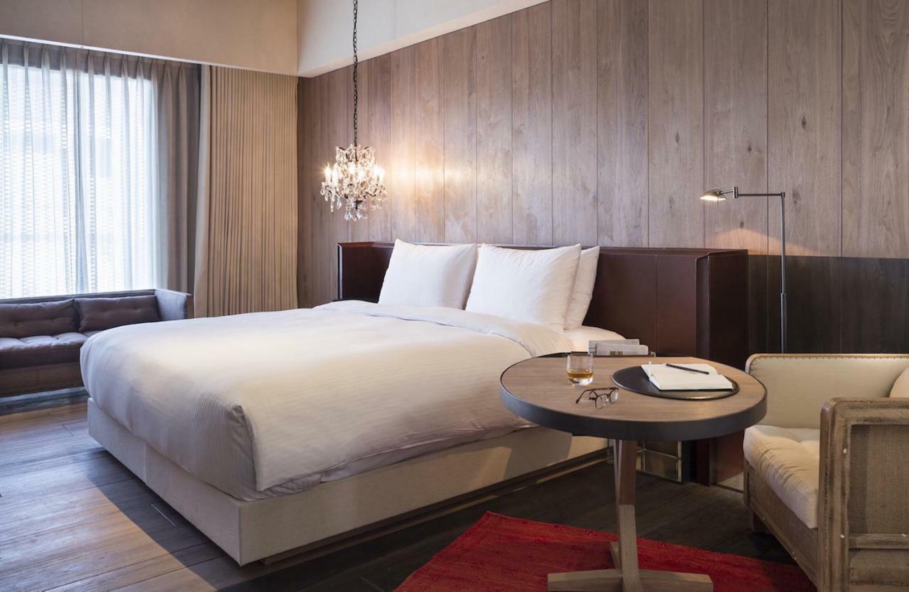 Proverbs 5* Taipei