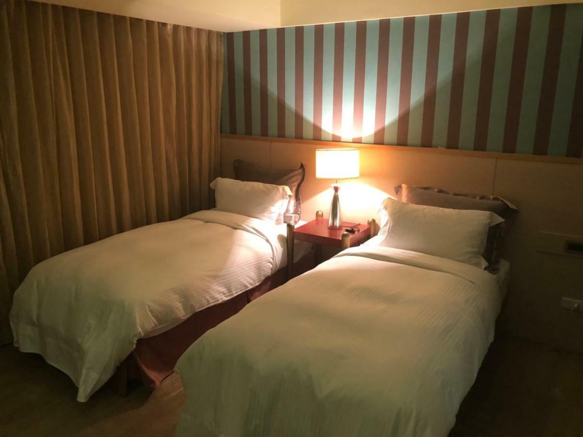 The Moon Hotel 3*