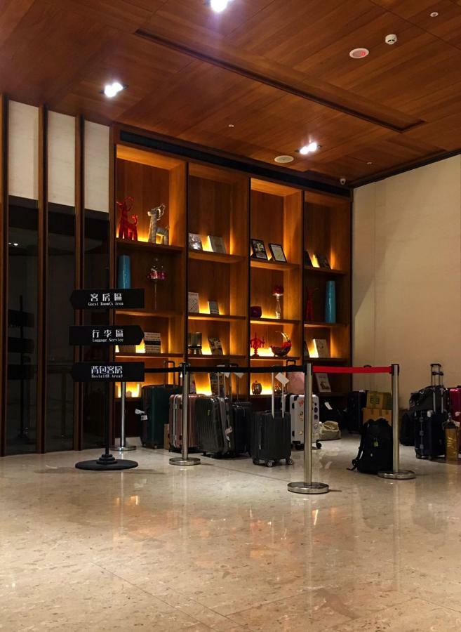 Amici Six Star Hotel 3*