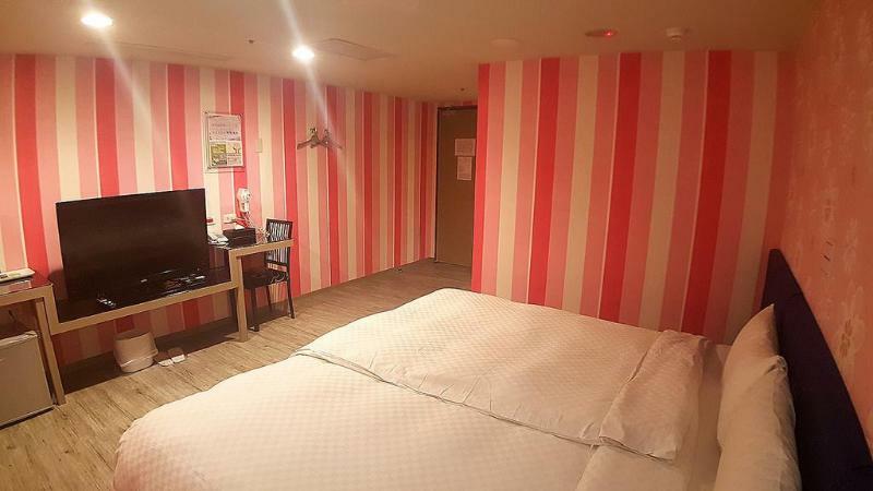 Walker - Zhengyi 2 Hotel Taipei