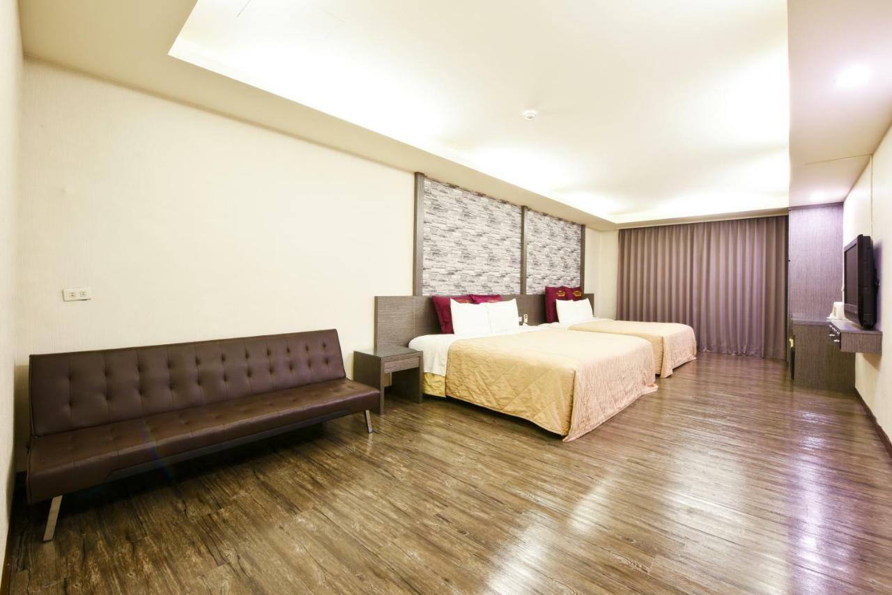 Motel Carnival 3*