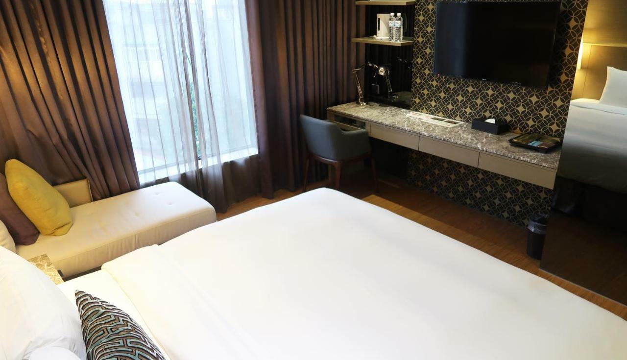 Amici Six Star 3* Taipei