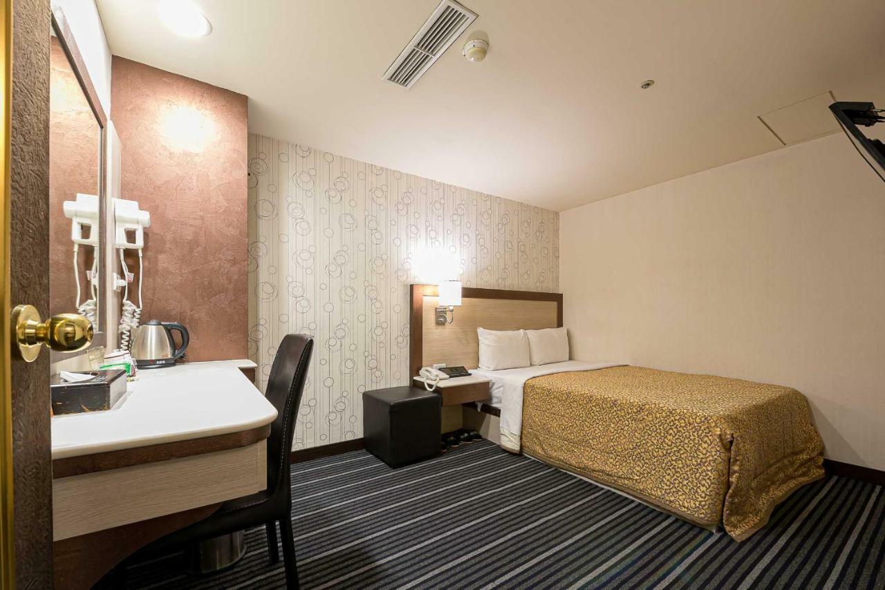 Carry Hotel Taipei