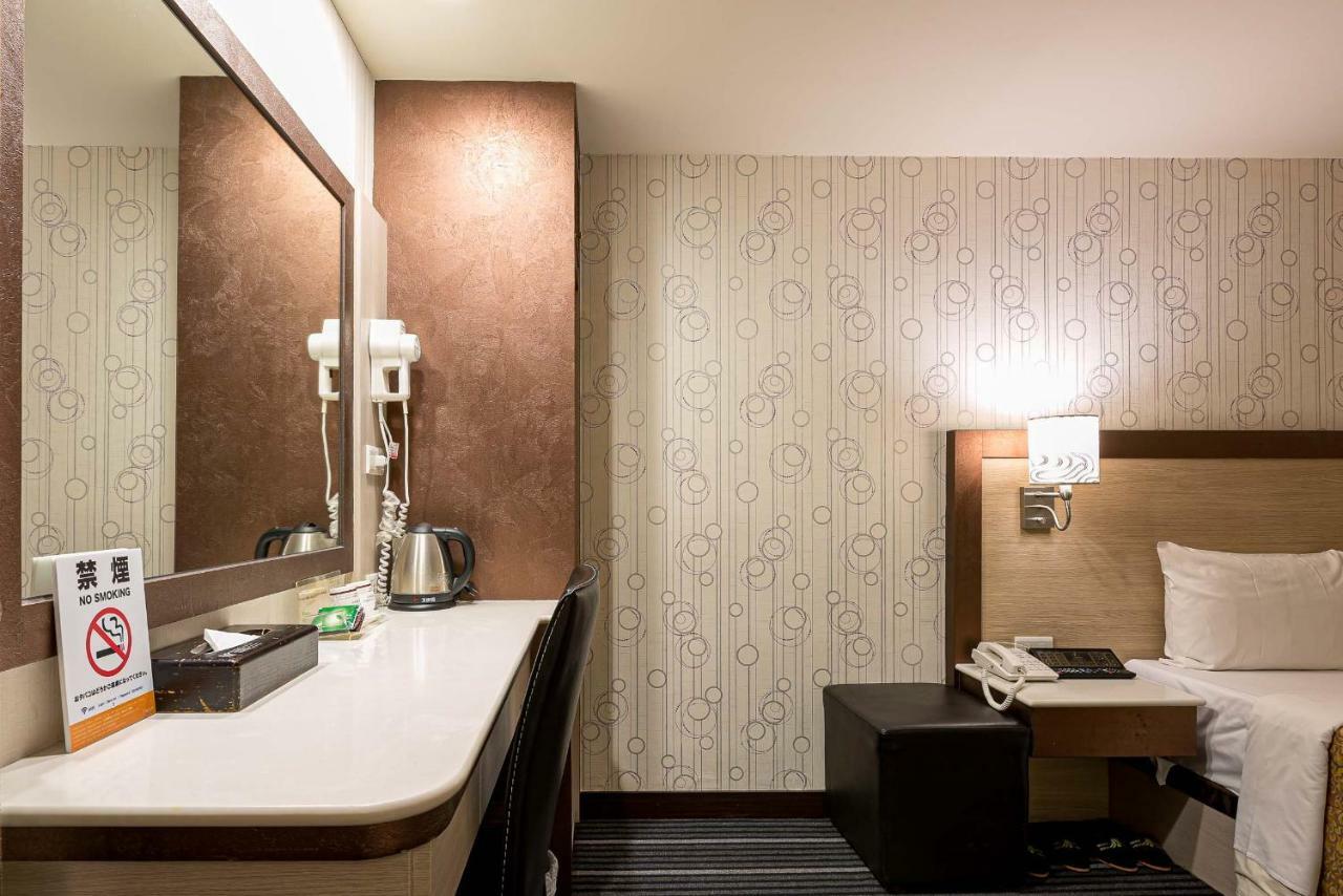 Carry Hotel
