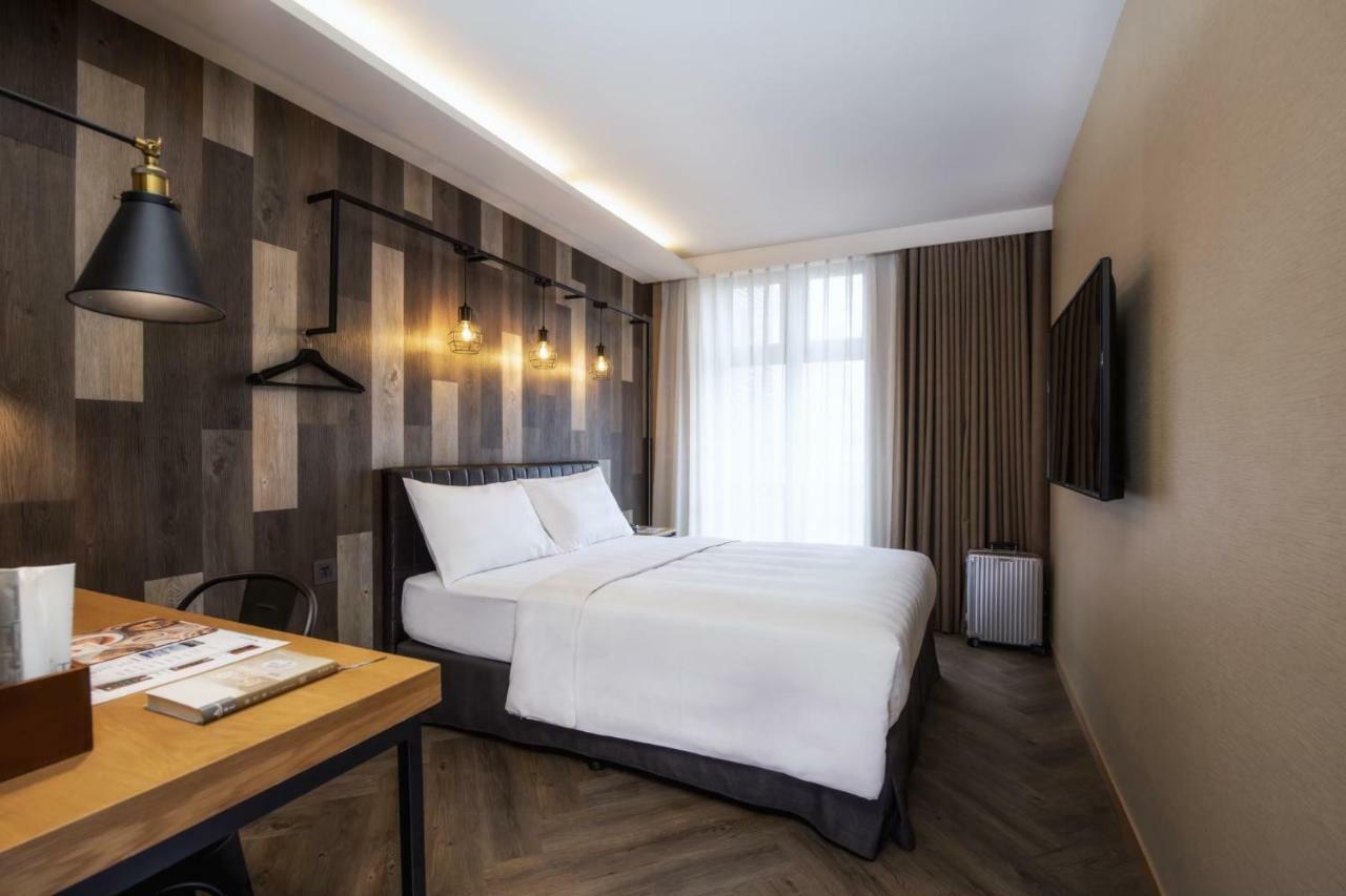 - Beimen Hotel 4*