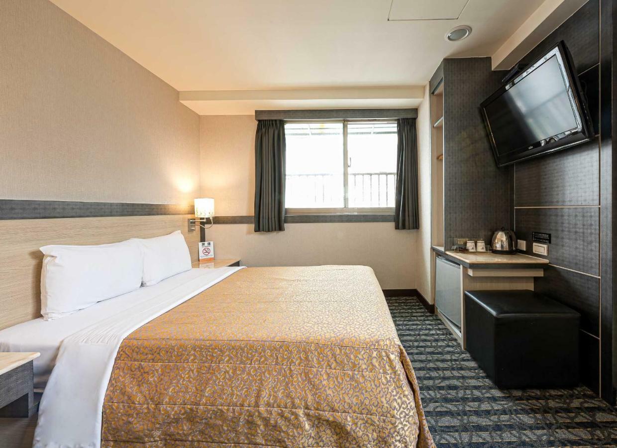 Carry Hotel