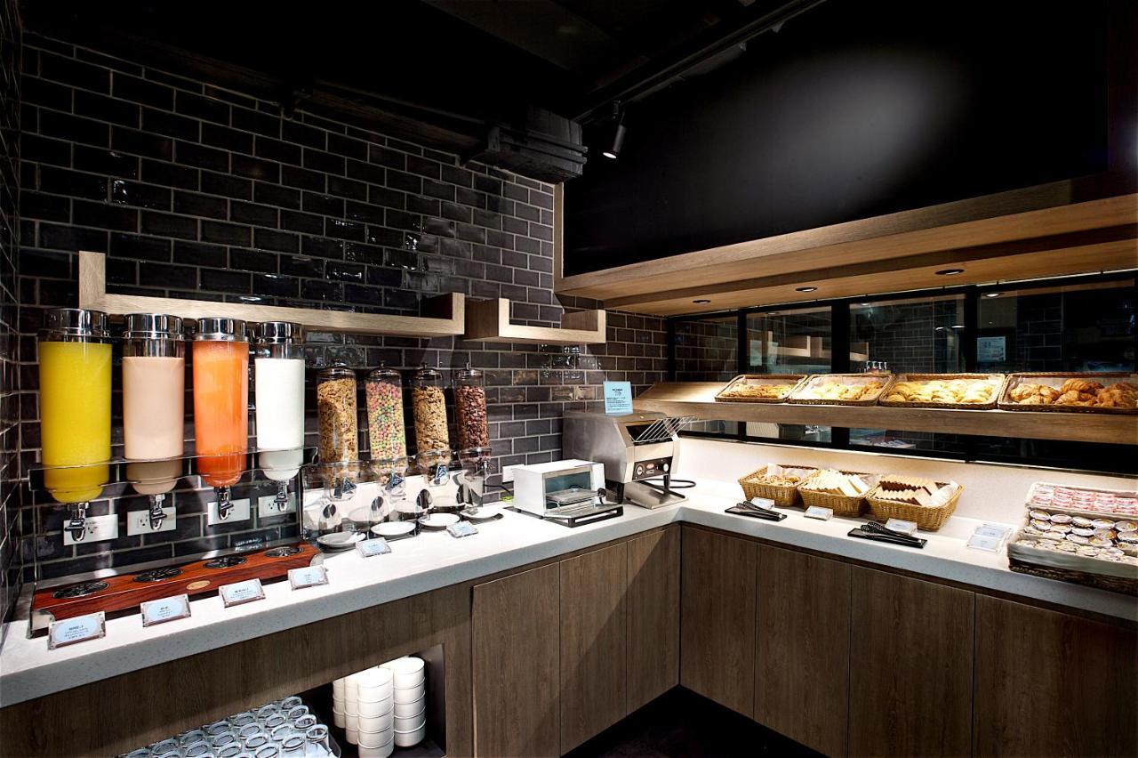 Hotel Just Sleep - Ximending 4*