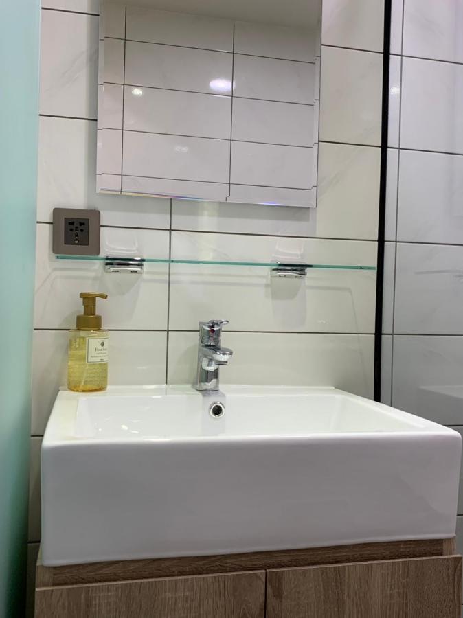 Airport Express Inn Taipei