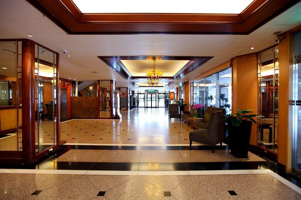 Fullerton - East 4*