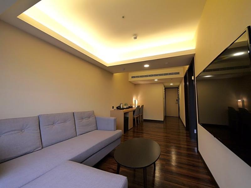 Eastin Hotel