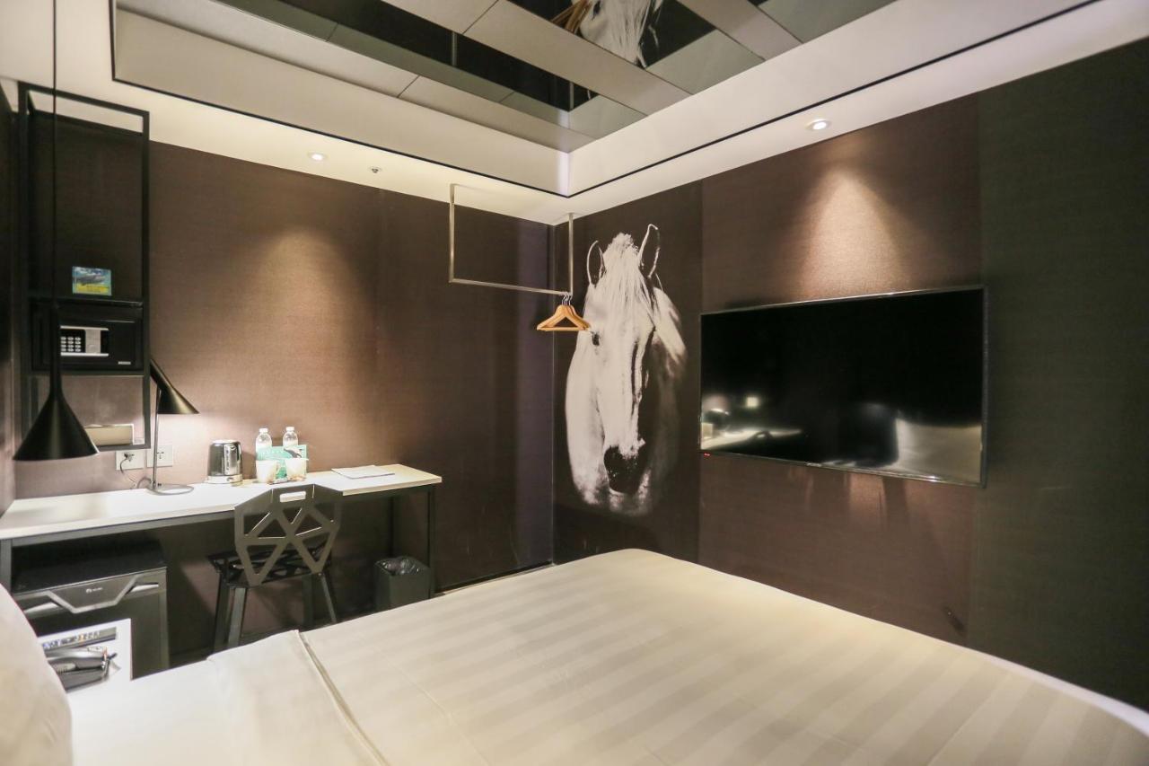 Papa Whale Hotel 4*