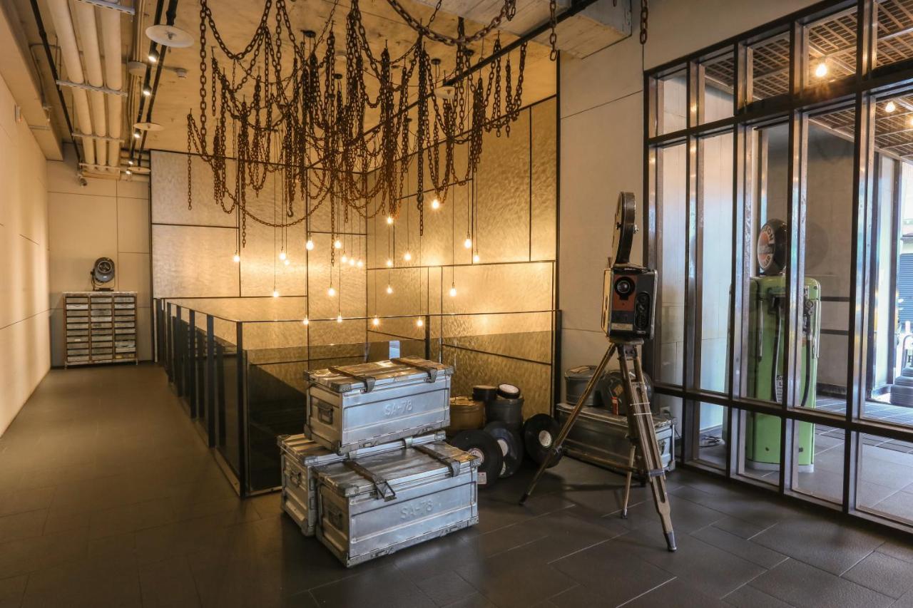 Hotel Papa Whale Taipei