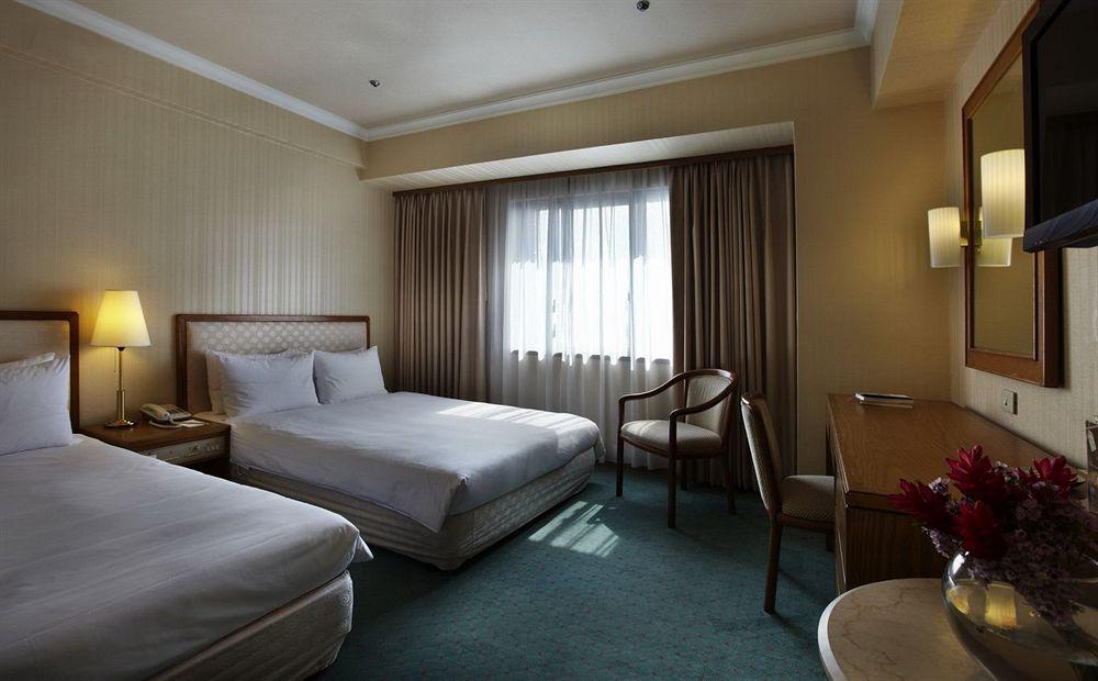 Riverview Hotel