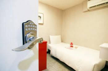 Pensão Ximen Taipei - Dreamhouse 2*