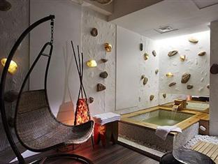 Golden Hot Spring