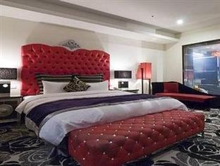 Hotel Golden Hot Spring 4*