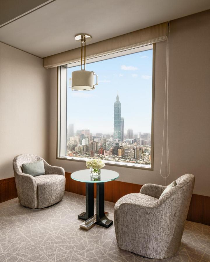 Hotel Shangri-la Far Eastern,