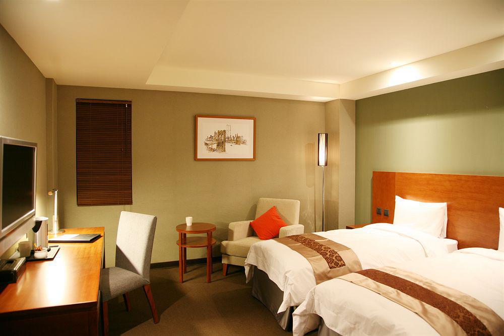 Orange Hotel-kaifong