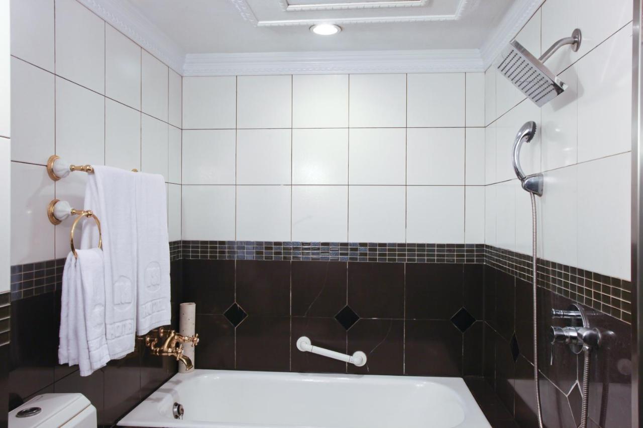 Charming Songshan Hotel